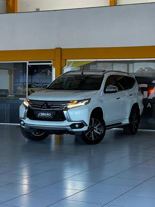 MITSUBISHI PAJERO FULL 3.2 HPE 4X4 16V TURBO INTERCOOLER DIESEL 4P AUTOMÁTICO MITSUBISHI PAJERO FULL 3.2 HPE 4X4 16V TURBO INTERCOOLER DIESEL 4P AUTOMÁTICO